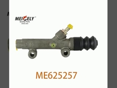 El cilindro principal de embrague ME625257 original utilizado para Fuso 6D14 6D16